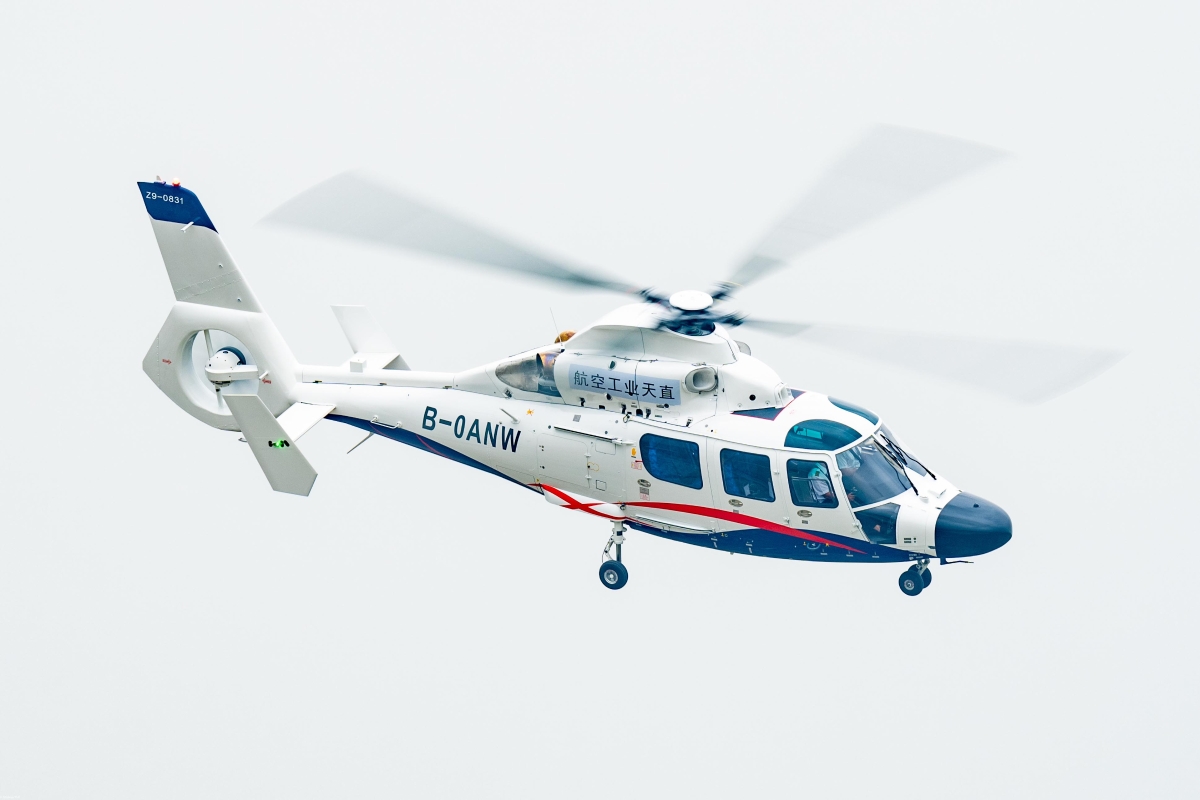 AC312E进行飞行预演。。。。。。摄影：岳书华